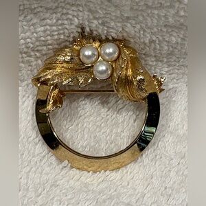 Vintage Sarah Coventry Golden Wreath Faux Pearl Brooch